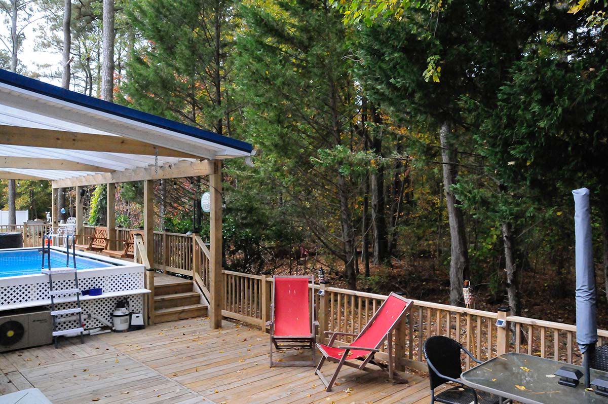 pool deck privacy