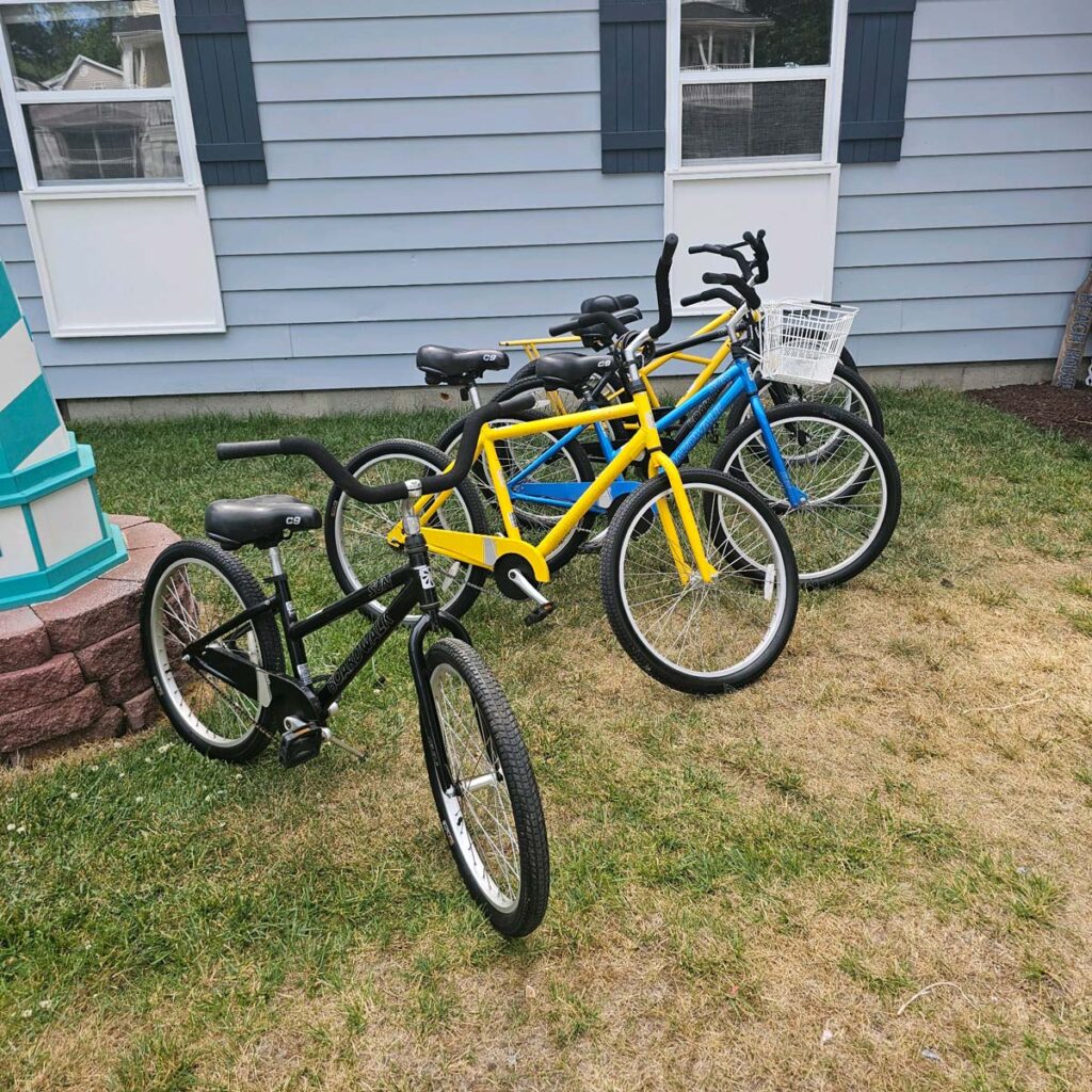 FREE! 6 bikes, 4 kayaks, 3 paddleboards for use during your stay